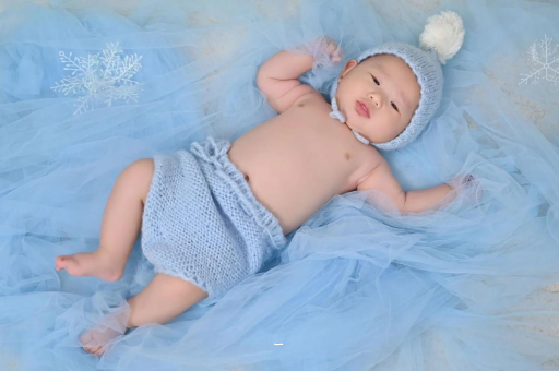 驻马店三个月宝宝挠耳朵 驻马店三个月宝宝挠耳朵