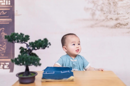 驻马店宝宝腿纹不对称怎么办